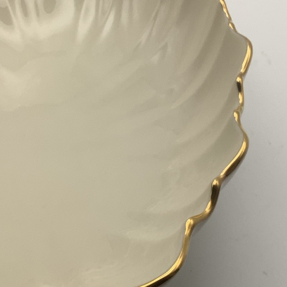 Lenox Oval Scalloped Serving Bowl - Picture 5 of 9
